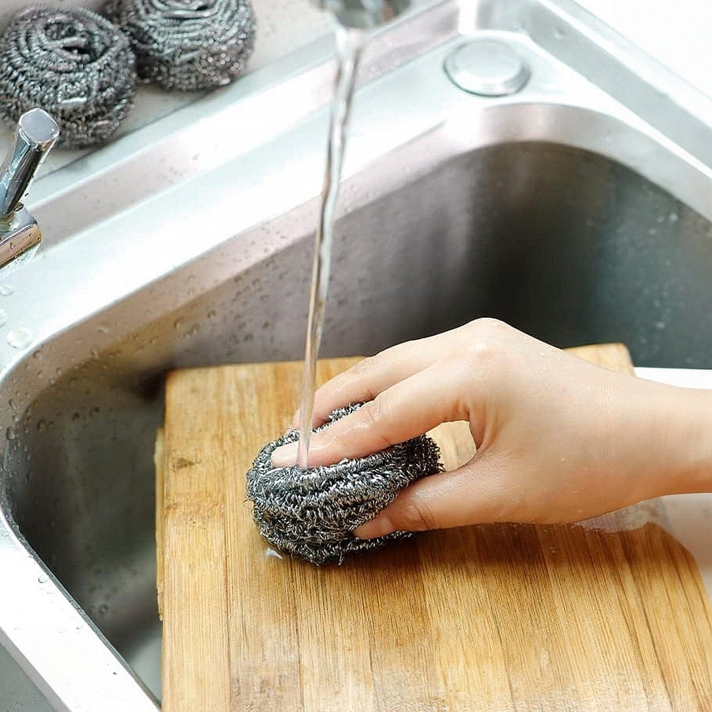 18 Pcs Heavy‑Duty Stainless Steel Scourers – Durable Cleaning Pads for Pots, BBQ, Grill