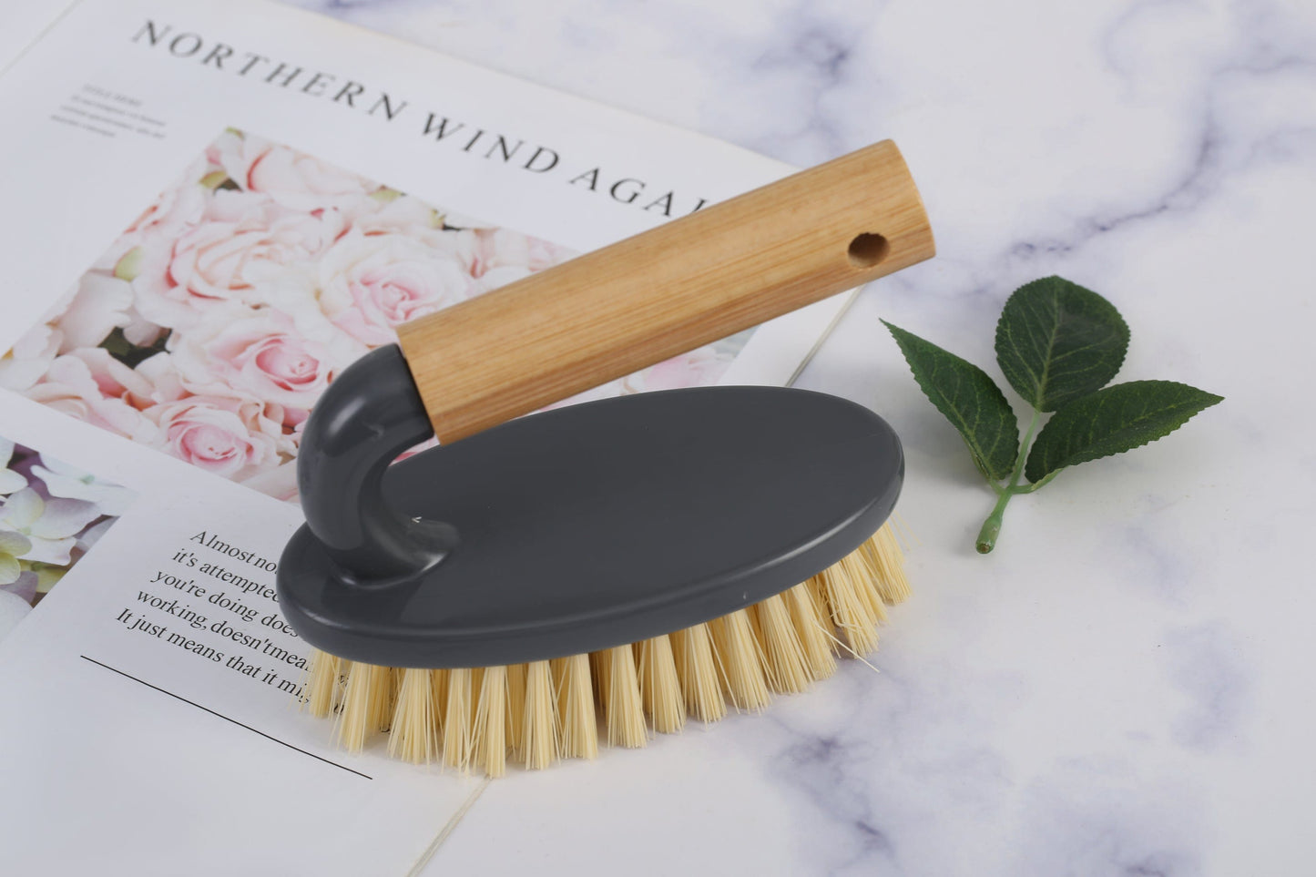 Bamboo Handle Iron Household Scrubber Brush