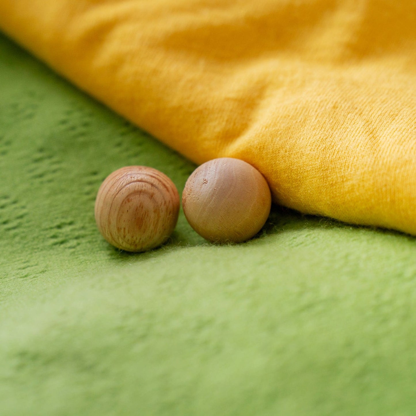 16 Pcs Livingtoday Cedar Wood Balls