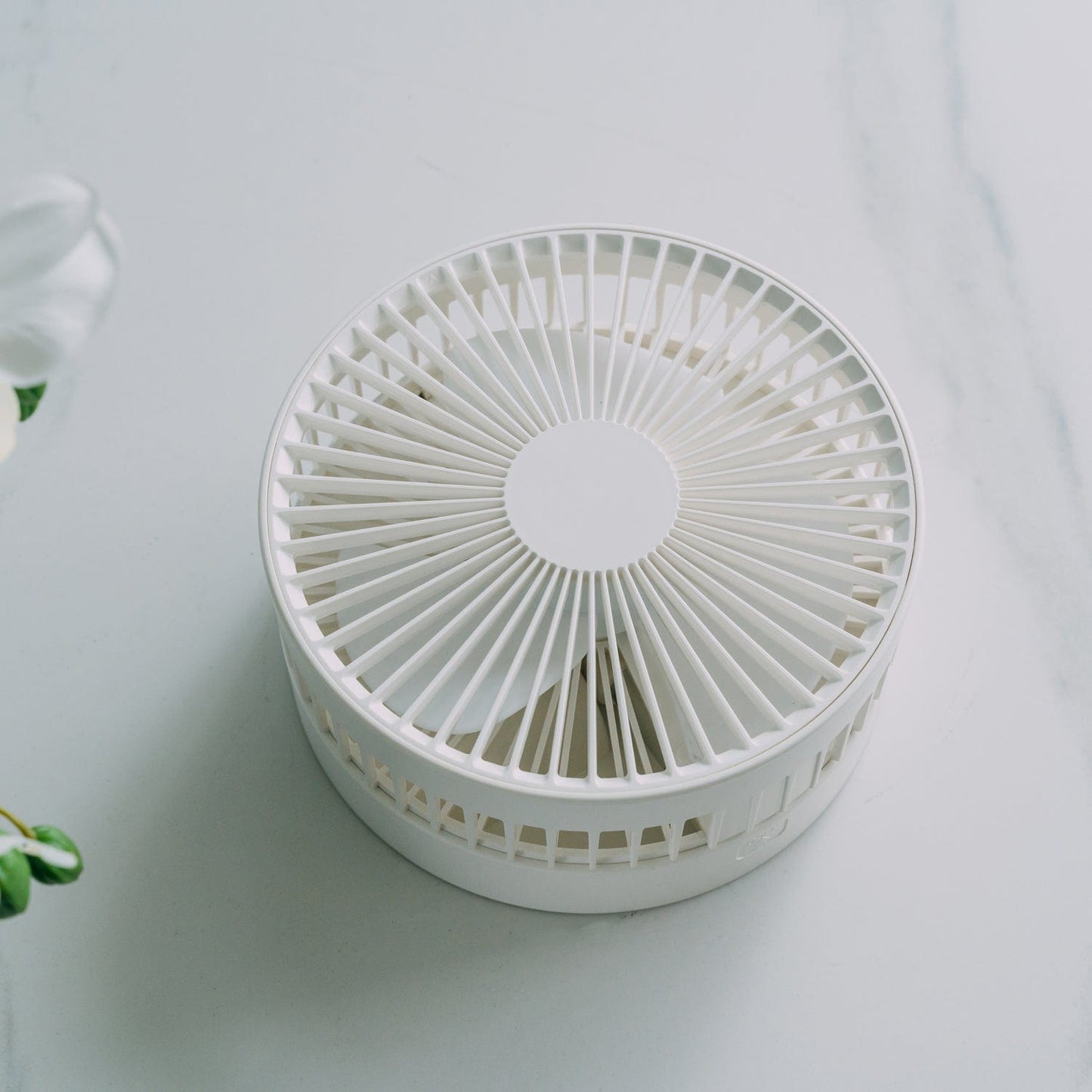 Folding Telescopic 4.5W Portable Height/Tilt Adjustable Rechargeable Cordless Fan