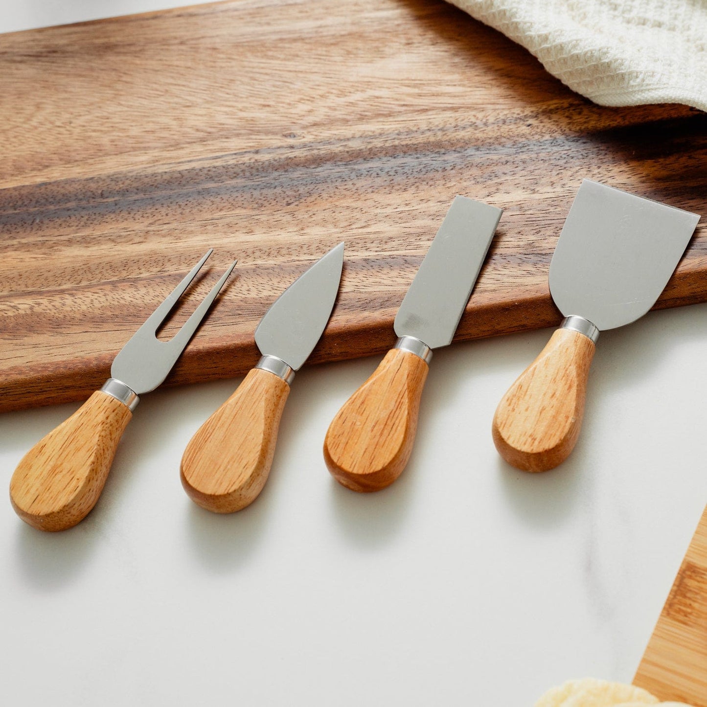 4 Pcs Clevinger Avalon Wood Handle Cheese Knife Set