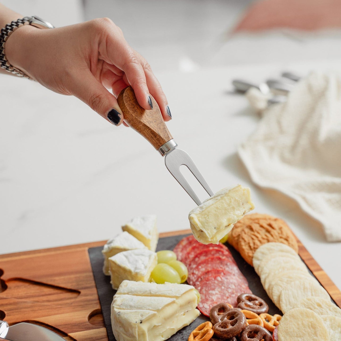 4 Pcs Clevinger Acacia Wood & Slate Cheese Board With Knife Set