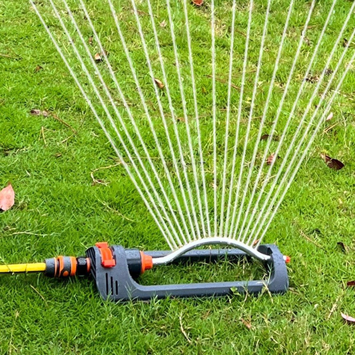 1 19-Hole Oscillating Lawn Sprinkler with 4 Spray Modes
